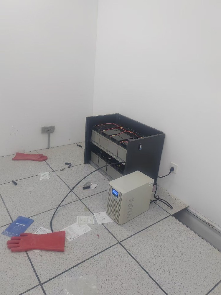 山顿主机搭配理士12V100AH蓄电池